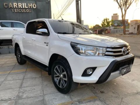 Hilux SRV 2.7 4X4 Flex CD 16v AT 2017 3877.8586 Zap