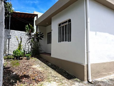 Vendo casa 2 quartos bairro maria helena