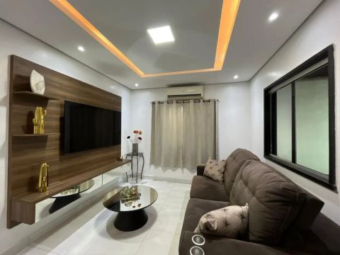 Casa para Venda em Porto Velho, Aponiã, 2 dormitórios, 2 suítes, 2 banheiros, 3 vagas