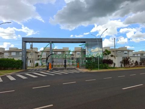 Casa Nova / Locação, 3 Dor, Lazer, Segurança, Condomínio Parque Lombardia