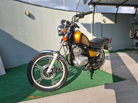 Suzuki Intruder 125