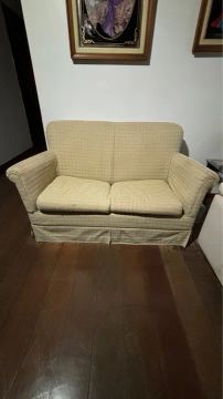 Sofá 2 lugares 