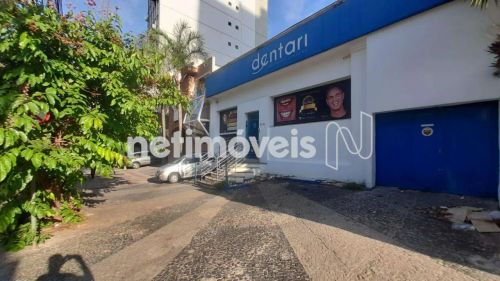 Casa residencial para alugar no bairro São Pedro com 1 dormitório e 400 m² de área útil.