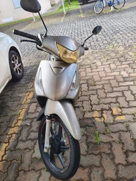 Honda Biz 125 - Moto impecável