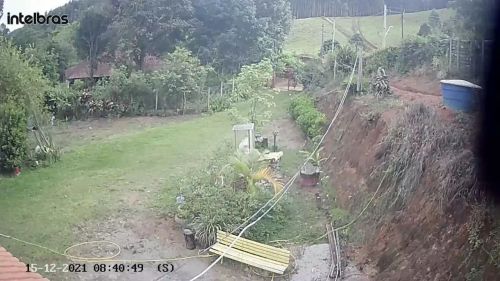 Sítio em Estrada da Aparecida - Bairro da Barra - Salesópolis/SP