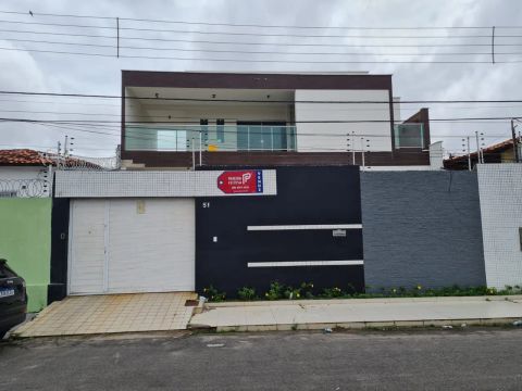 Excelente casa no Recanto Vinhais 2 pavimentos,