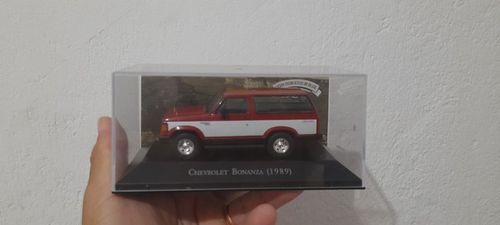 Miniatura chevrolet bonanza escala 1/43