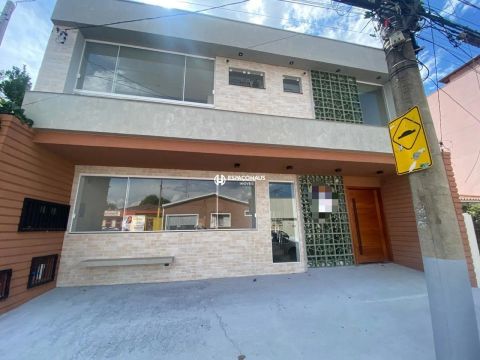 Prédio comercial com 477 m² para venda no centro de Indaiatuba/SP