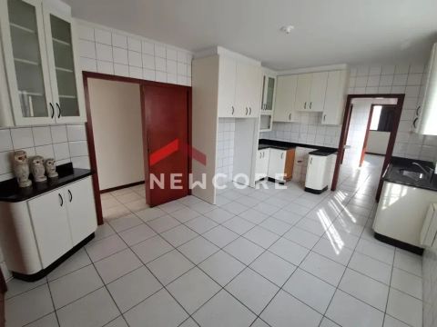 Apartamento em Rua Pedro Rodrigues Lopes - Comerciário - Criciúma/SC