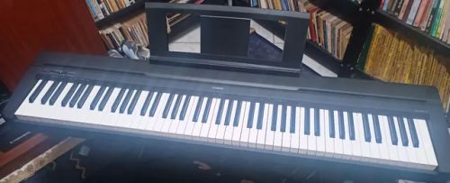  Piano Elétrico Yamaha P45B 