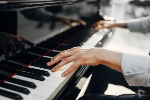 Aula de Piano ou Teclado