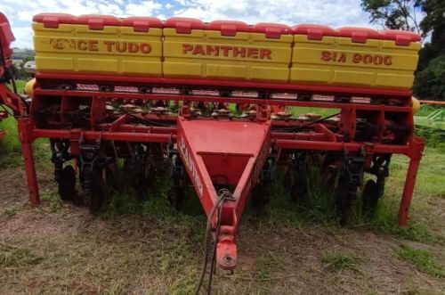 Plantadeira Vence Tudo - Panther SM 9000. Fabricação 2008