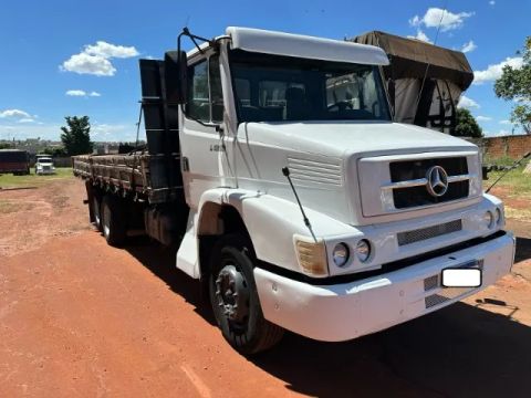 MB 1620 6x2  ano  2000   C/Carroceria 