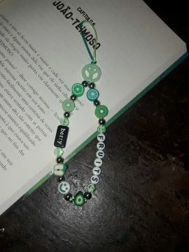 Phone strap de miçangas 