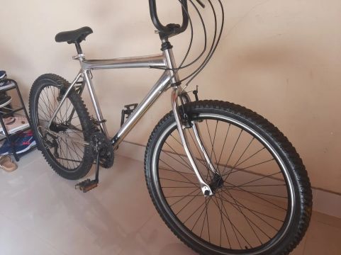 Bicicleta cromada aro 26 