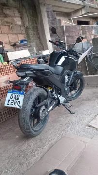 Moto Yamaha 150- Preta - Ótimo estado
