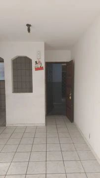 Apartamento  no colinas azul terreo  2/4 valor 100.000,00