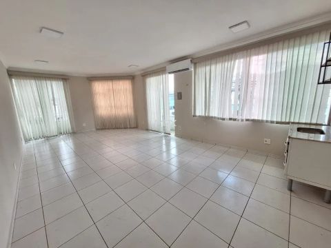 Sala comercial para alugar na Vila Rezende