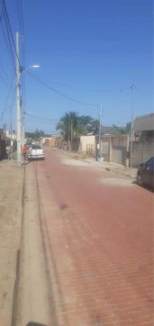 Alugo casa