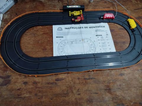 Autorama Hot Racing convertido para elétrico 