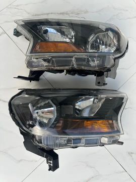 Par de farol Ford Ranger 2017/2023