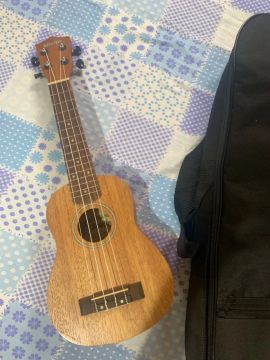 Ukulele Shelby Novo + Capa