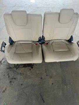 Bancos sexto e sétimo lugares da Hilux sw4