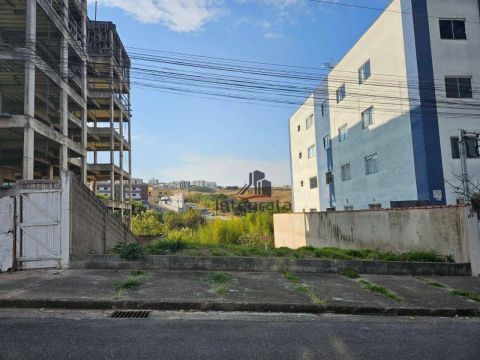 Terreno à venda, 313 m² por R$ 260.000 - Residencial Greenville - Poços de Caldas/MG