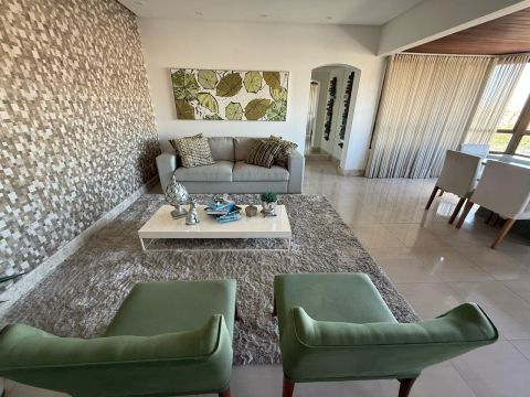 Cobertura duplex - 370 m² Porteira fechada