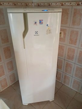 Geladeira Electrolux com defeito 