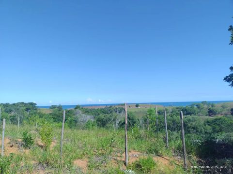 Terreno com vista para o mar em Meaípe 