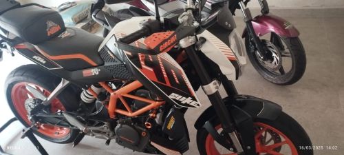 KTM Duke 390 - Impecável