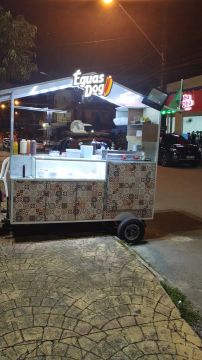 Vendo carrinho de lanche com energia solar