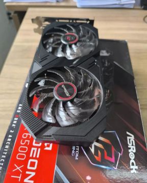 Placa de Vídeo ASRock Radeon RX 6500 XT