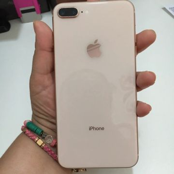 iPhone 8 Plus 