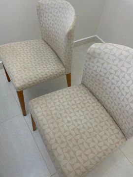 Conjunto de 2 Cadeiras Estofadas