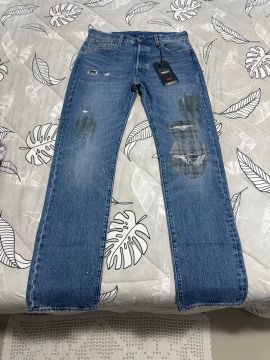 Calça Levi?s modelo 501 nova