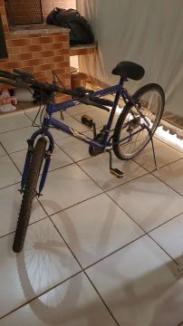 Vendo bicicleta masculina azul com marcha 