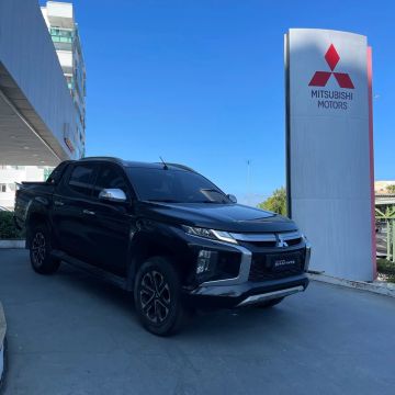 Mitsubishi l200 Triton hpe-s Sport - falar c/ Camilo