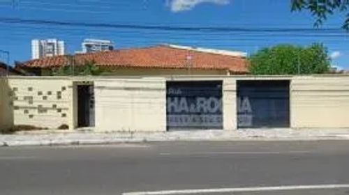 Excelente Casa Comercial a venda em TERESINA