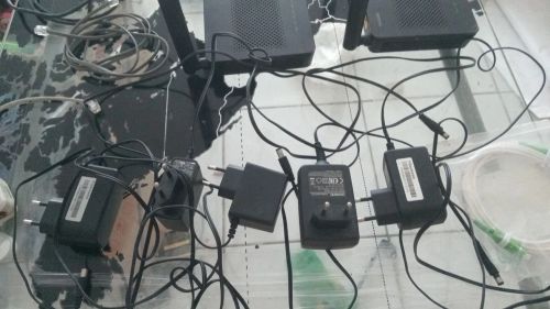 Fontes e cabos de redes e telefone de Tamanho padrão e até 15 metros 
