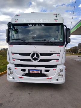 Caminhão Mercedes-Benz actros 2546