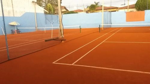 ACADEMIA DE TENIS DE CAMPO 