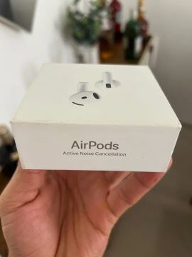 AirPods 4  Com cancelamento de ruídos , lacrado 