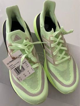 Tênis Adidas Ultraboost Light Verde 