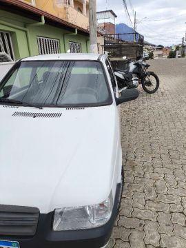 Vende-se Fiat uno 2013 muito novo