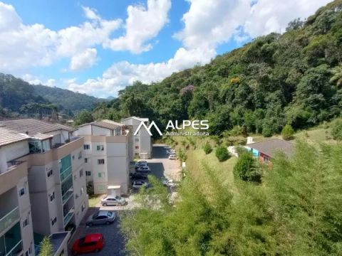 Apartamento de 2 quartos, prédio novo, ensolarado, condomínio com lazer e estacionamento.