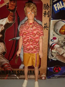Boneco Ken praia Mattel