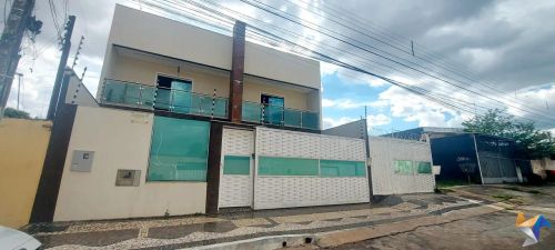 Vende-se Lindo SOBRADO - Taguatinga Norte - QNJ 43 - 4 quartos - Suíte - Varanda