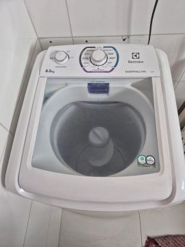 Máquina de Lavar Roupa Electrolux 8.5kg Essentialcareal Care
